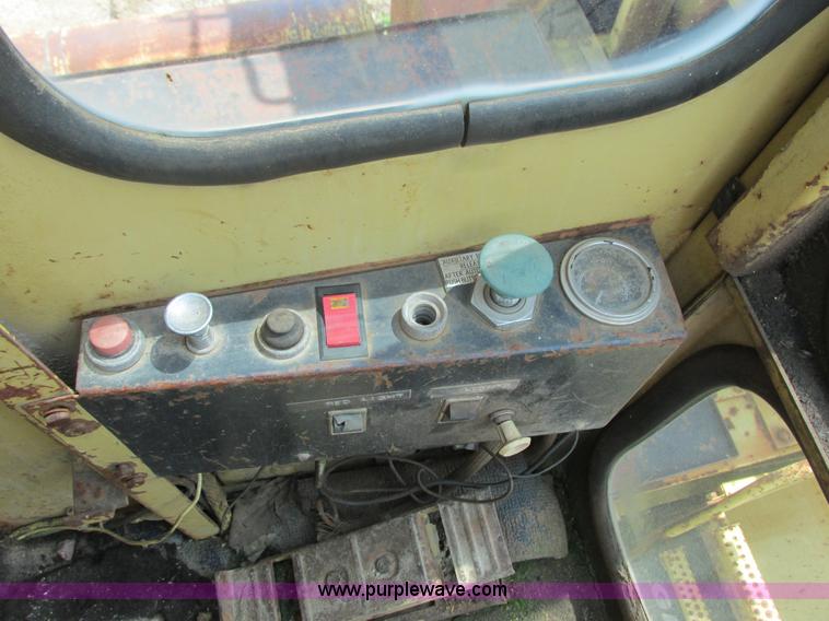 image for item K4101 Gradall G3WD rubber tired excavator