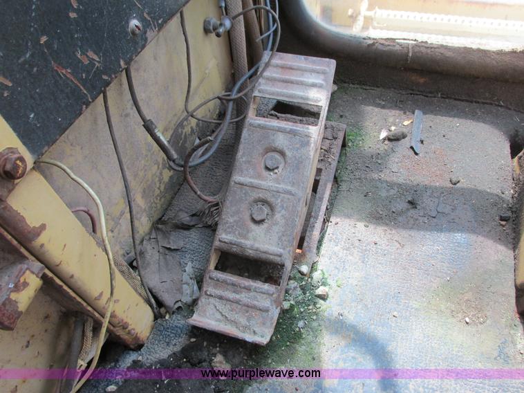 image for item K4101 Gradall G3WD rubber tired excavator