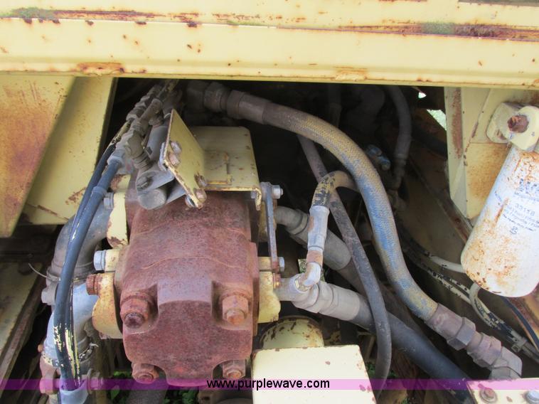 image for item K4101 Gradall G3WD rubber tired excavator