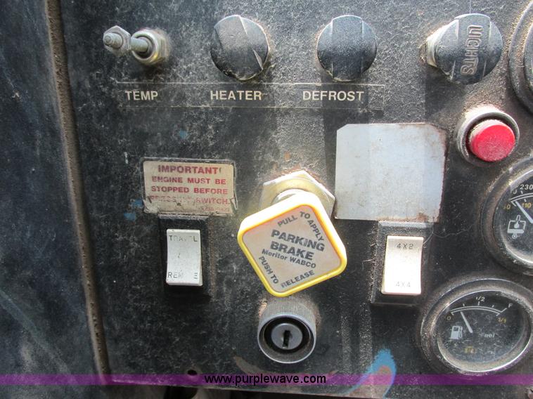 image for item K4101 Gradall G3WD rubber tired excavator