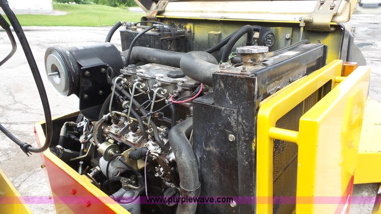 image for item K4594 Dynapac CC142C II pneumatic drum roller