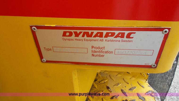 image for item K4594 Dynapac CC142C II pneumatic drum roller