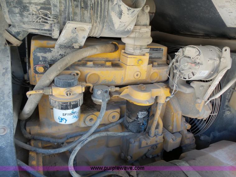 image for item K4694 2003 Sullair 185 air compressor