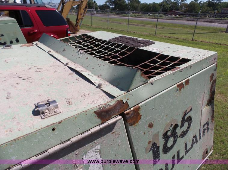 image for item K4694 2003 Sullair 185 air compressor