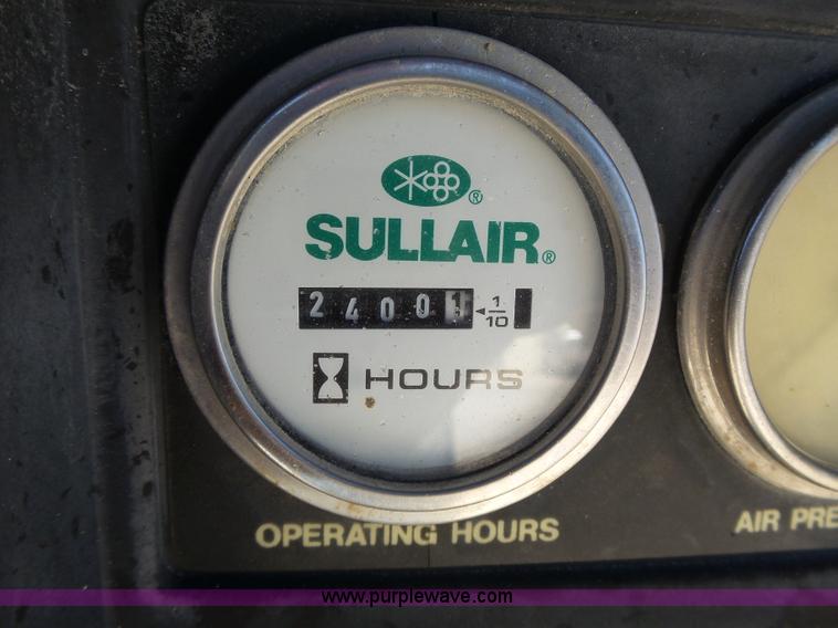 image for item K4695 2004 Sullair 185H air compressor