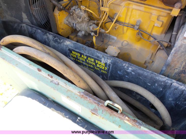 image for item K4695 2004 Sullair 185H air compressor