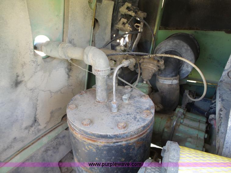 image for item K4695 2004 Sullair 185H air compressor