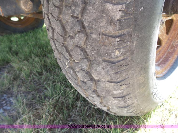 image for item K4695 2004 Sullair 185H air compressor