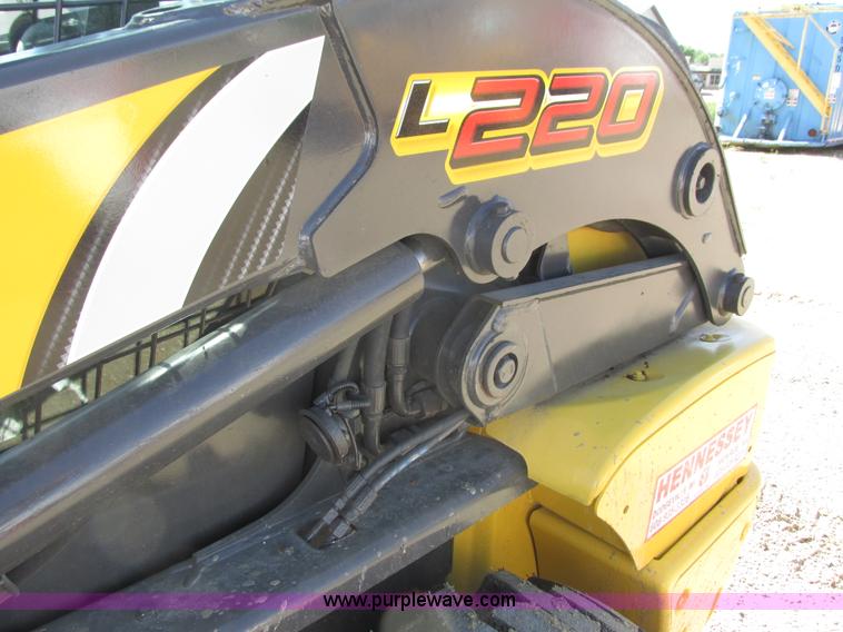 image for item K4706 2013 New Holland L220 skid steer