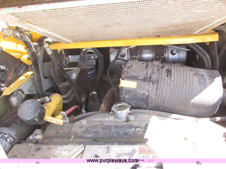 image for item K4706 2013 New Holland L220 skid steer