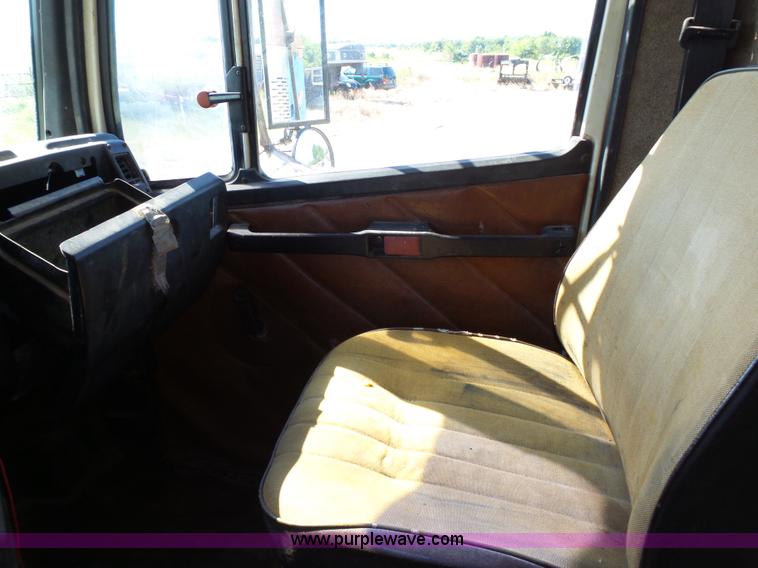 image for item K5275 1987 Freightliner FLC11264 dump truck