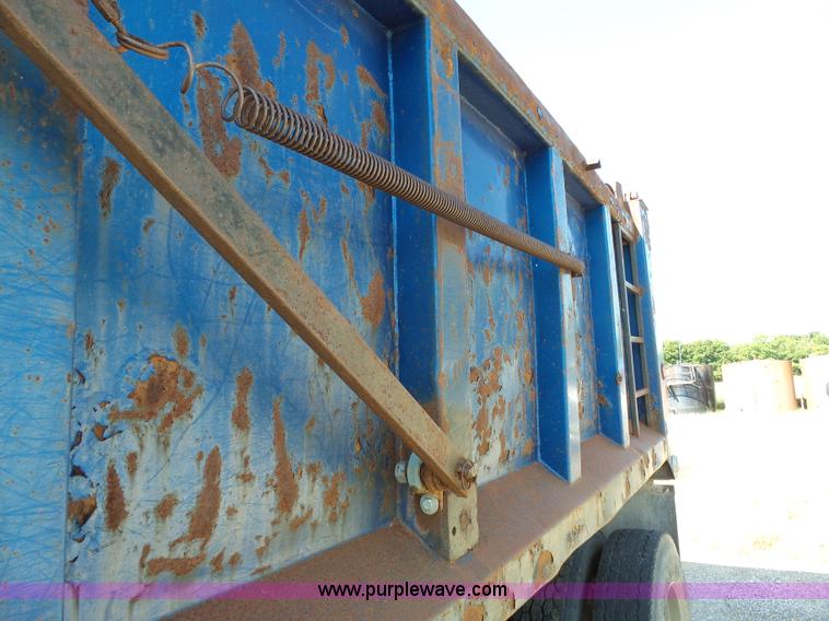 image for item K5275 1987 Freightliner FLC11264 dump truck