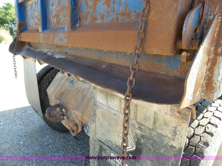 image for item K5275 1987 Freightliner FLC11264 dump truck