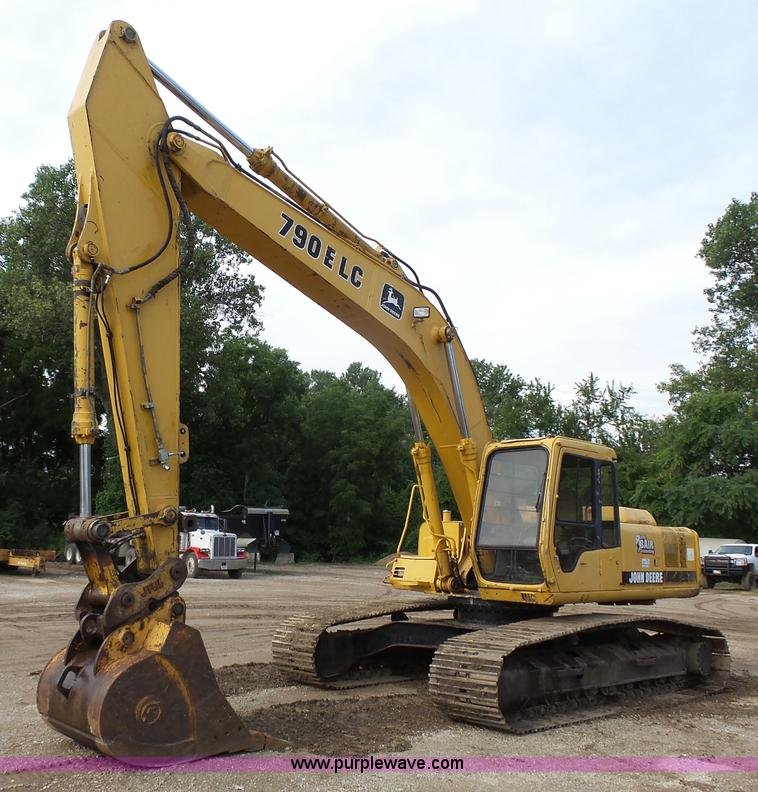 image for item K5313 1997 John Deere 790E LC excavator