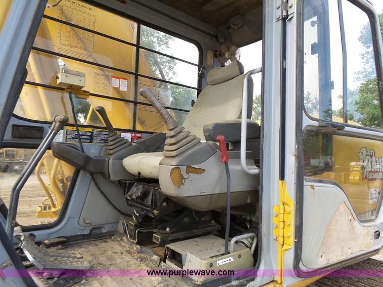 image for item K5313 1997 John Deere 790E LC excavator