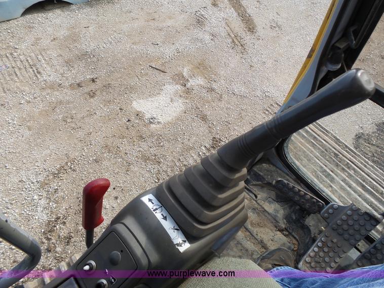 image for item K5313 1997 John Deere 790E LC excavator