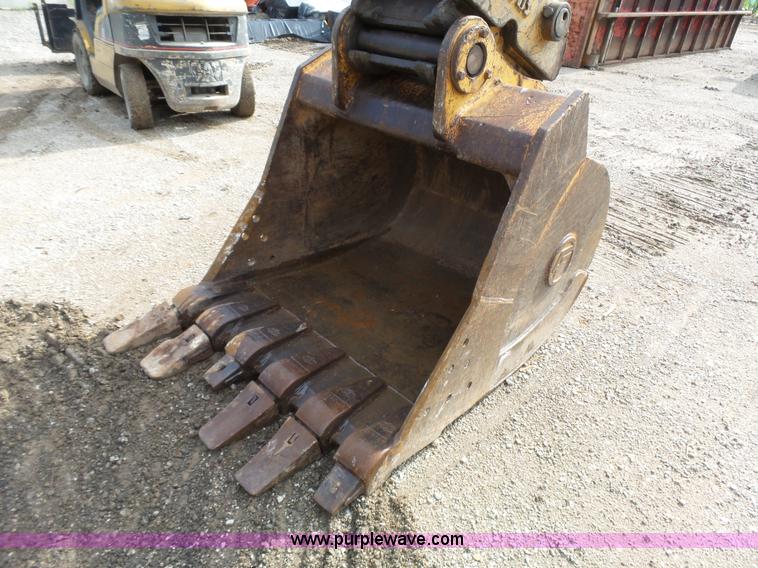 image for item K5313 1997 John Deere 790E LC excavator