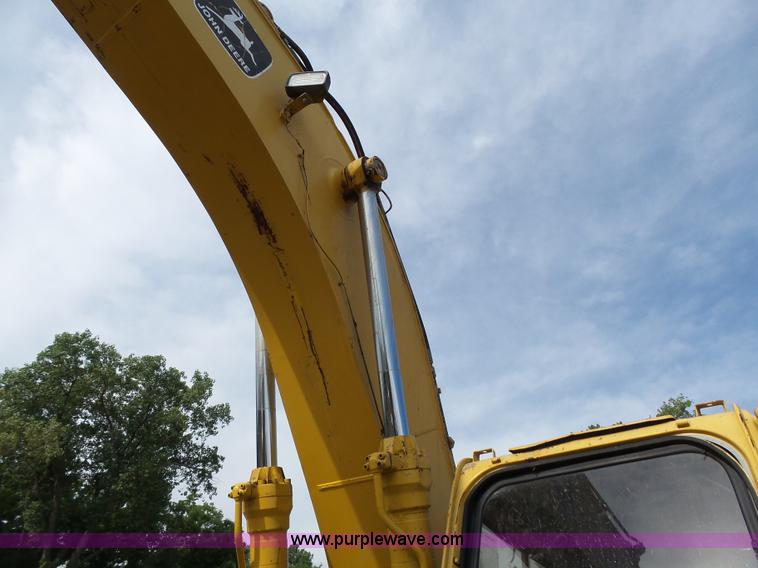 image for item K5313 1997 John Deere 790E LC excavator