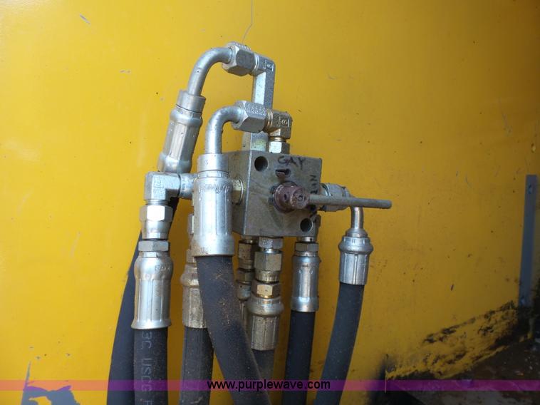 image for item K5313 1997 John Deere 790E LC excavator