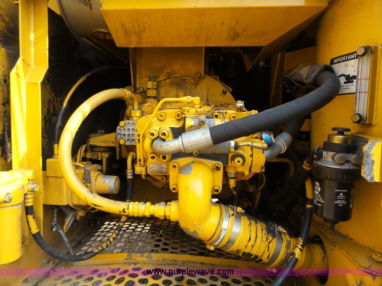 image for item K5313 1997 John Deere 790E LC excavator