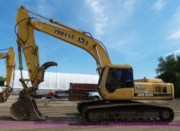 image for item K5315 1995 John Deere 790E LC excavator