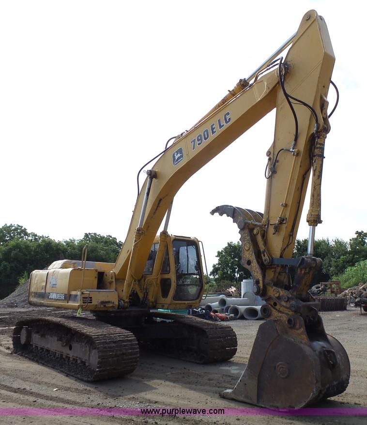 image for item K5315 1995 John Deere 790E LC excavator