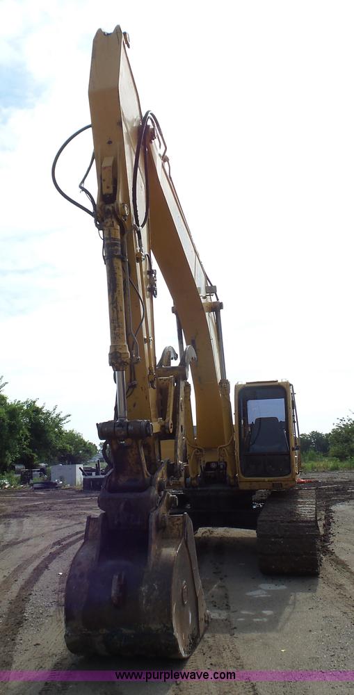 image for item K5315 1995 John Deere 790E LC excavator