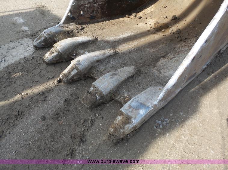 image for item K5315 1995 John Deere 790E LC excavator