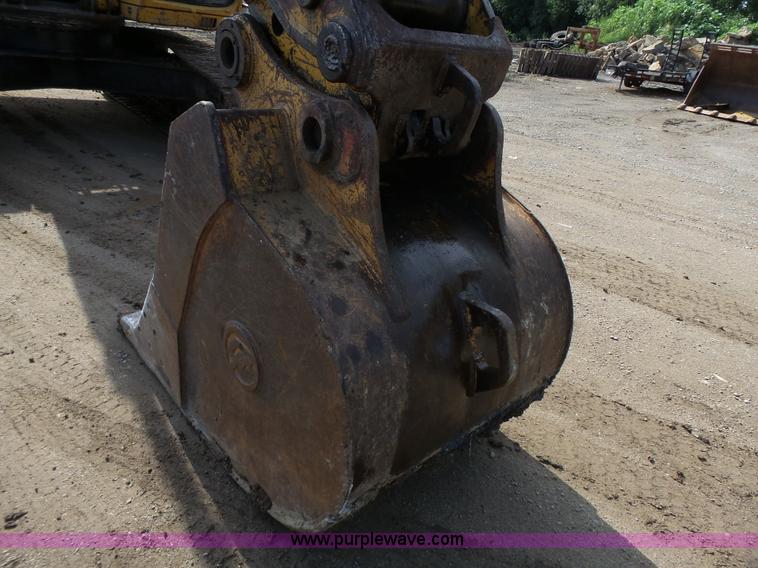 image for item K5315 1995 John Deere 790E LC excavator