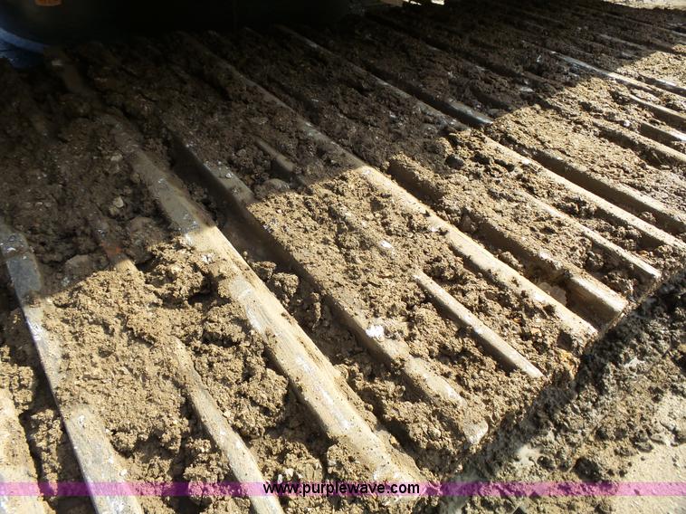 image for item K5315 1995 John Deere 790E LC excavator