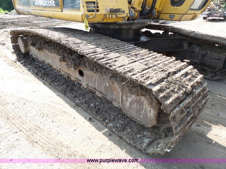 image for item K5315 1995 John Deere 790E LC excavator