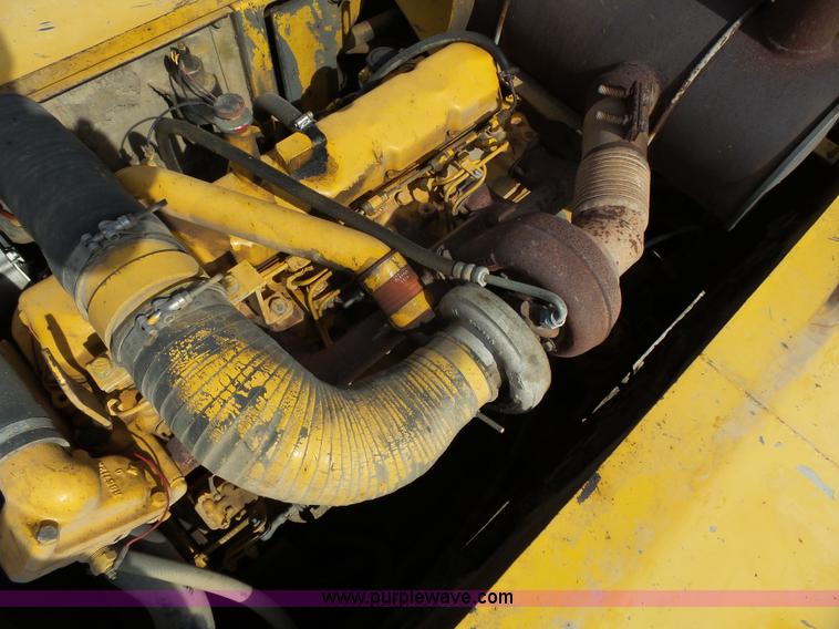 image for item K5315 1995 John Deere 790E LC excavator