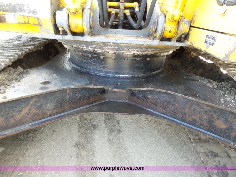 image for item K5315 1995 John Deere 790E LC excavator