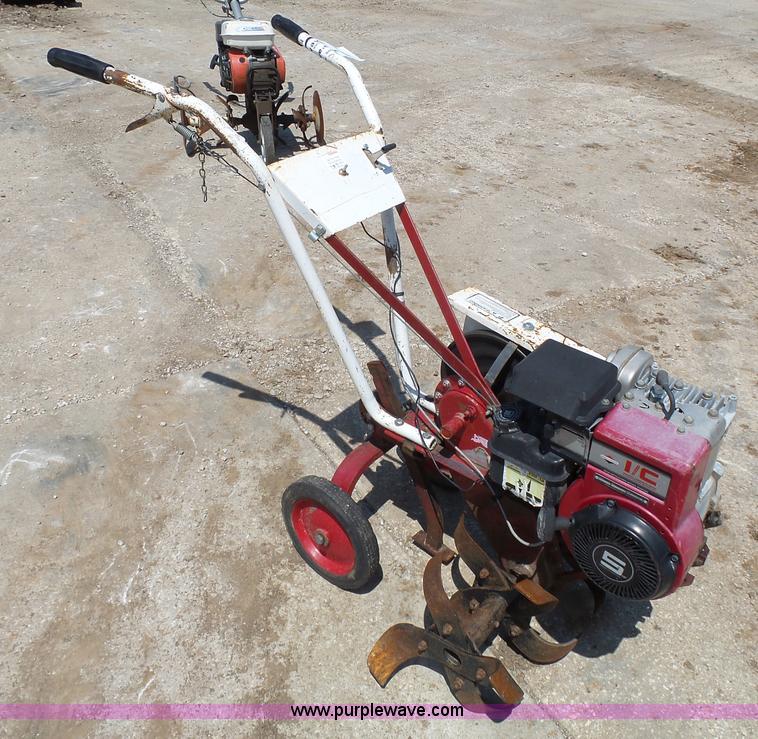 Briggs & Stratton tiller in Paola, KS Item K5321 sold Purple Wave