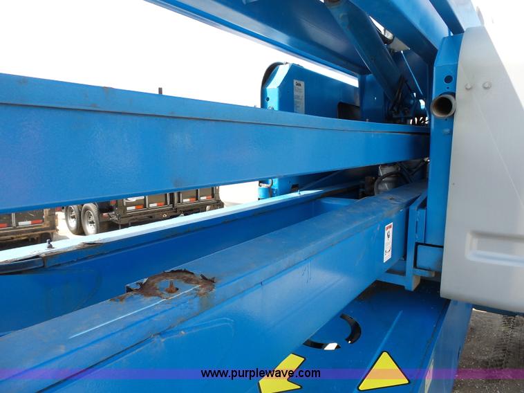 image for item K5325 2004 Genie Z60/34 boom lift