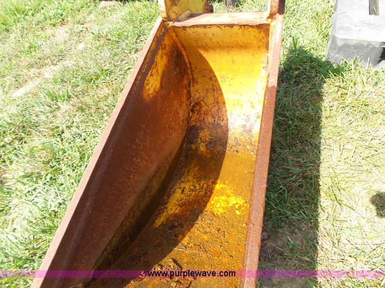 image for item K5334 Ford backhoe bucket