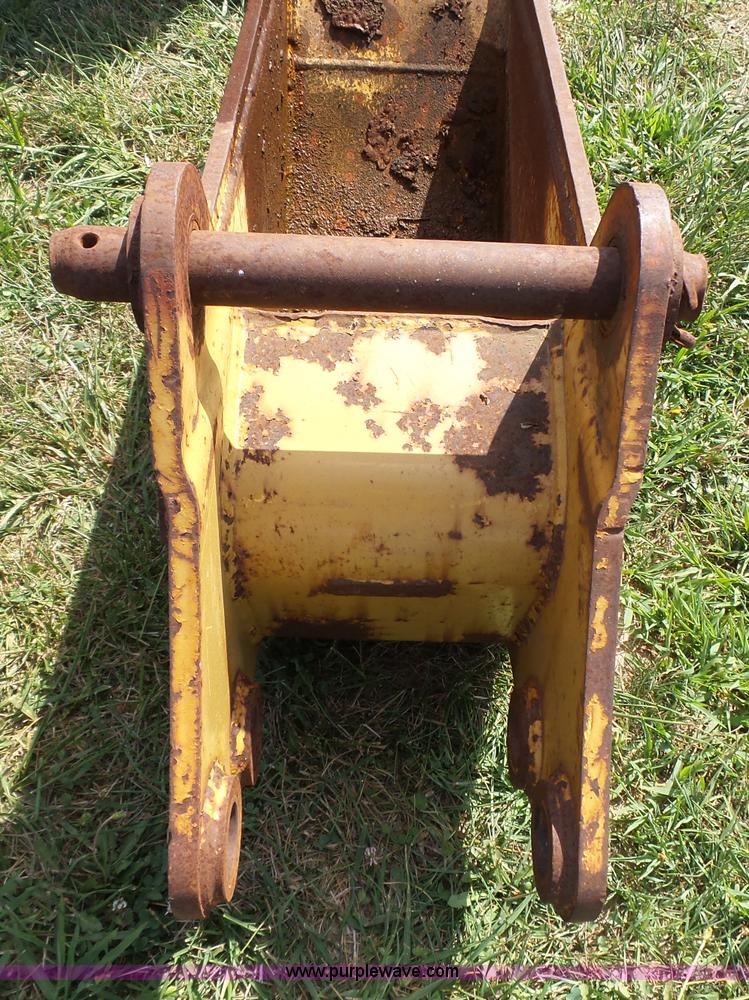image for item K5334 Ford backhoe bucket