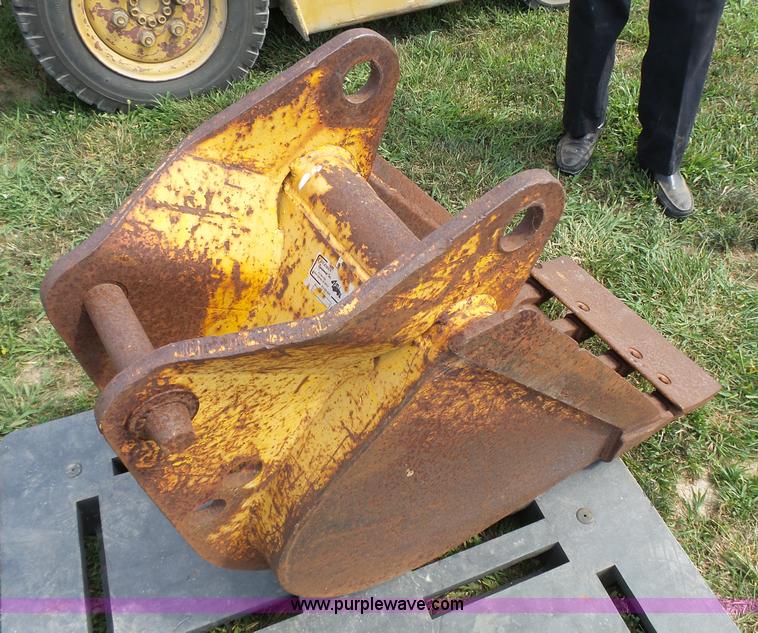 image for item K5335 Case backhoe bucket