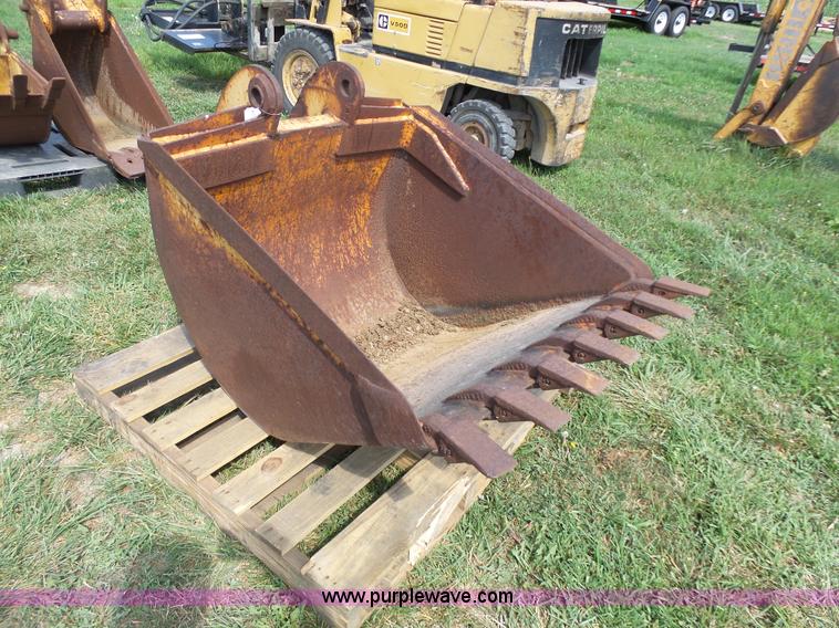 image for item K5336 Case backhoe bucket