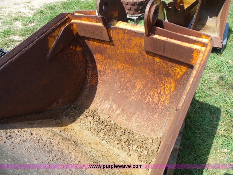 image for item K5336 Case backhoe bucket