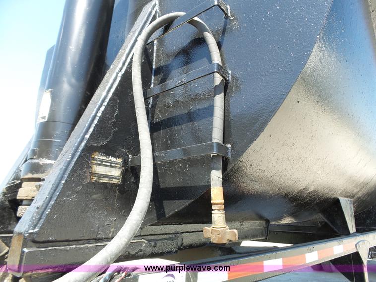 image for item K5340 2002 CTS end dump trailer