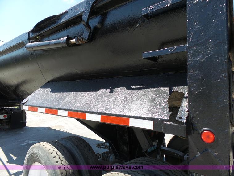 image for item K5340 2002 CTS end dump trailer