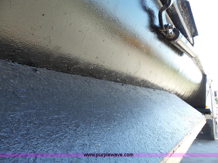 image for item K5340 2002 CTS end dump trailer