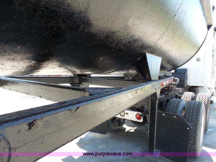 image for item K5340 2002 CTS end dump trailer