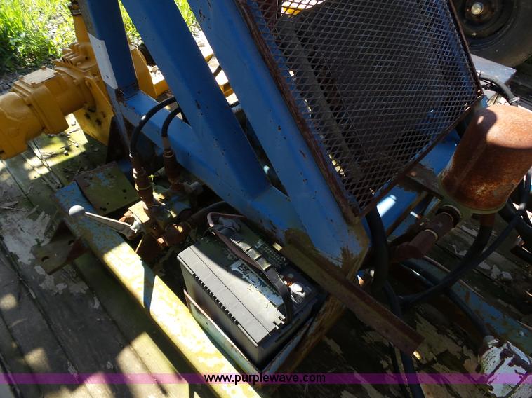 image for item K5344 Orion 100 geothermal/water well drill