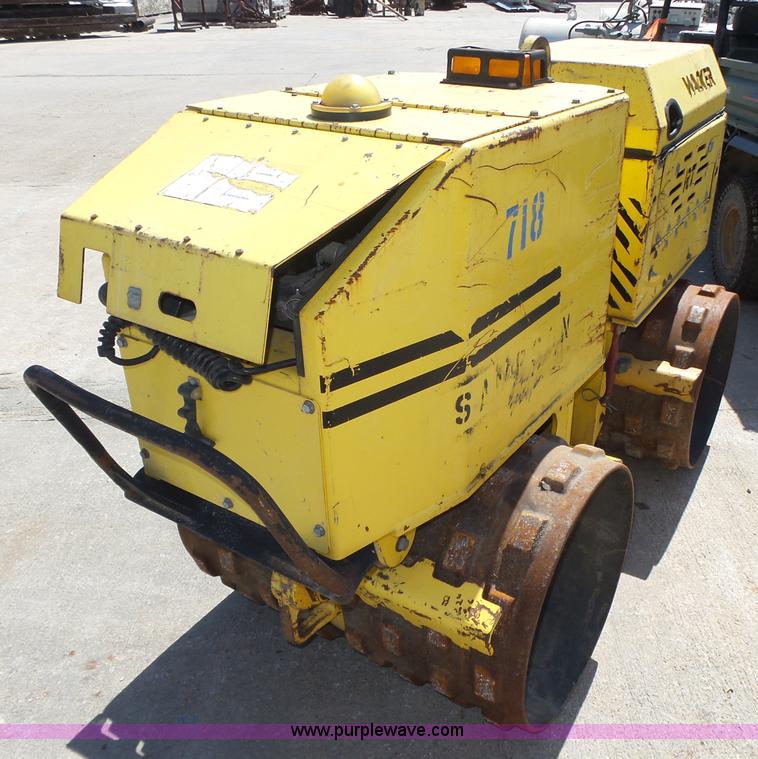 image for item K8389 Wacker RT820 walk-behind compactor