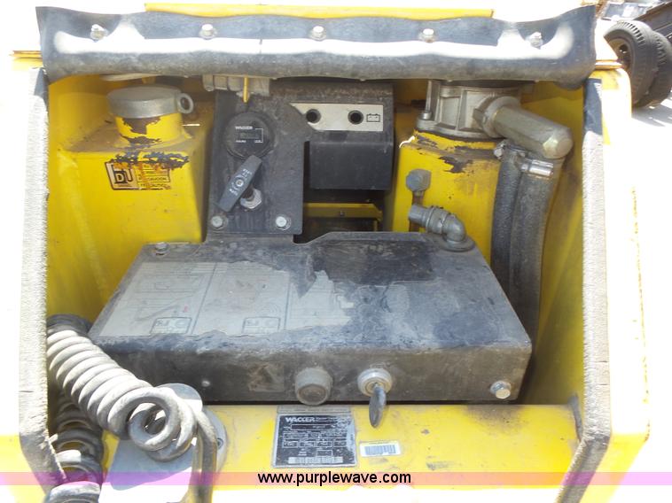 image for item K8389 Wacker RT820 walk-behind compactor