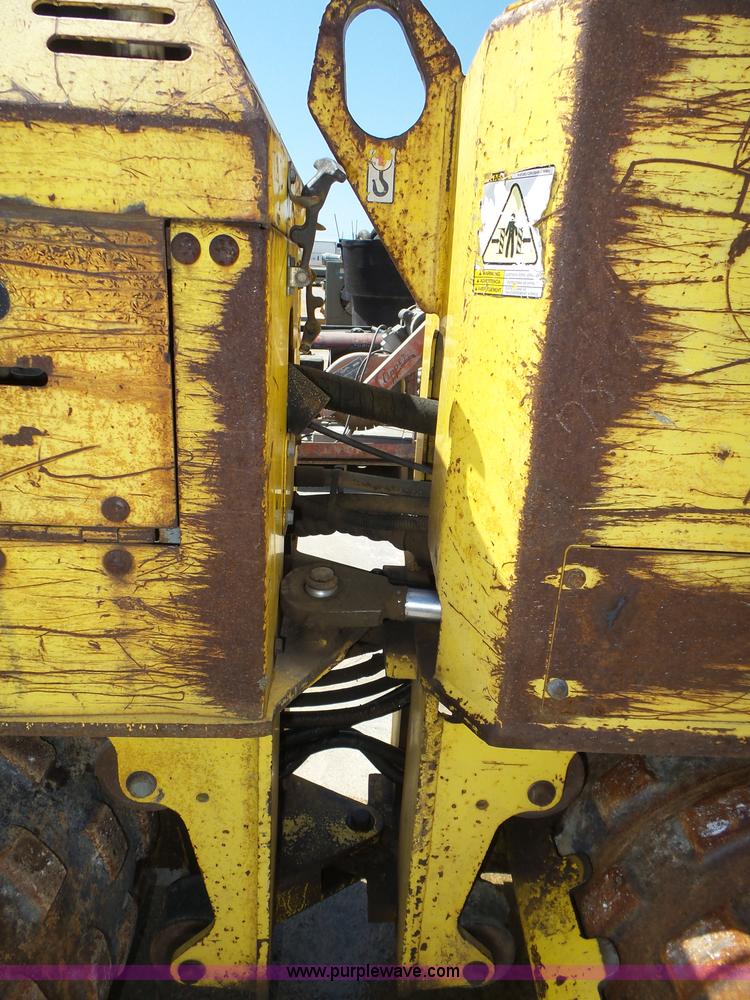 image for item K8391 Wacker RT820 walk-behind compactor