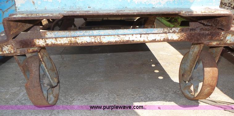 image for item K8398 (4) self dumping hoppers