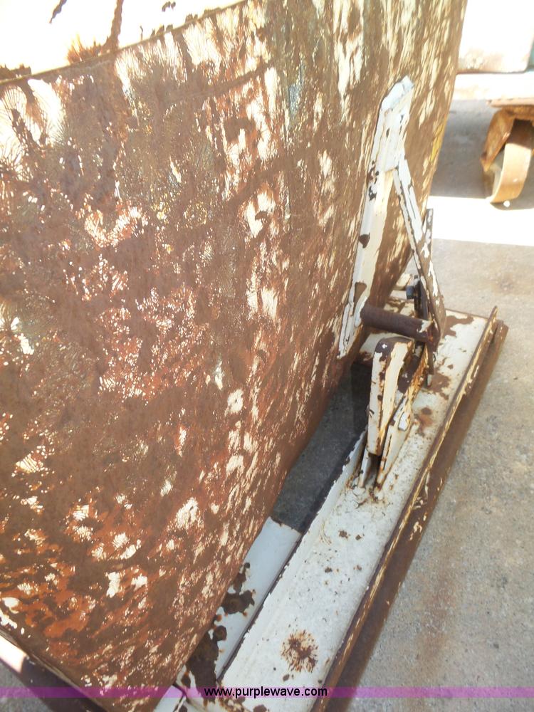 image for item K8399 (4) self dumping hoppers